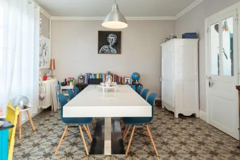 Maison Atypique Avec Jardin A Évreux